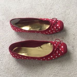 Red polka dot flats from Costa Rica (never worn)